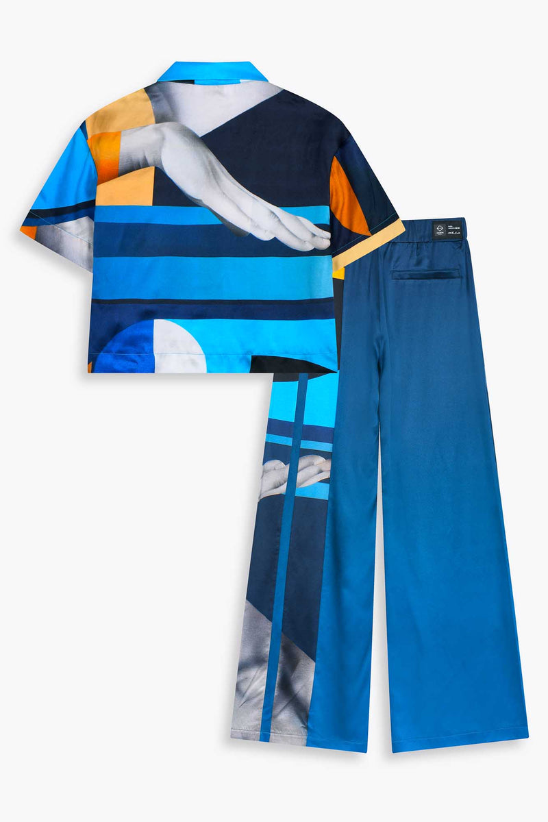 Ensemble chemise manches courtes et Pantalon bleu 100% soie avec oeuvre "Riviera" de l'artiste français SKIO