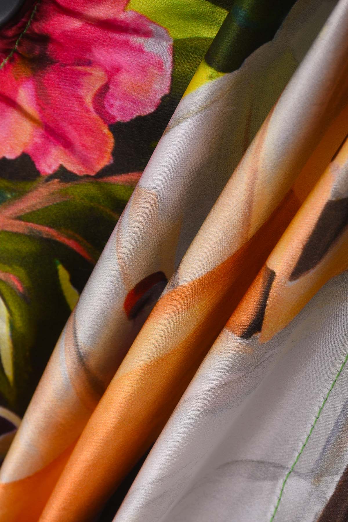 SHORT FEMME EN SATIN DE SOIE GALERIE 75 "CLOPE AU MUSEAU"