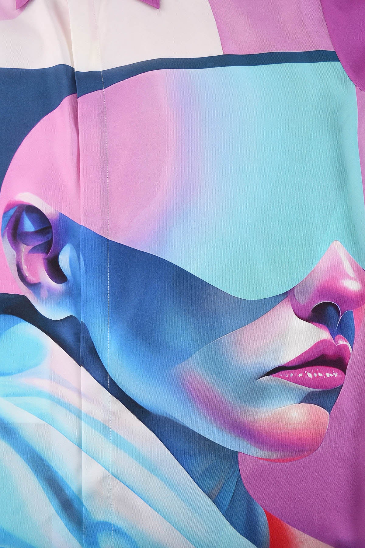 Zoom visuel Chemise homme en soie manches longues : Œuvre “Guerrière” de Skio x Galerie 75