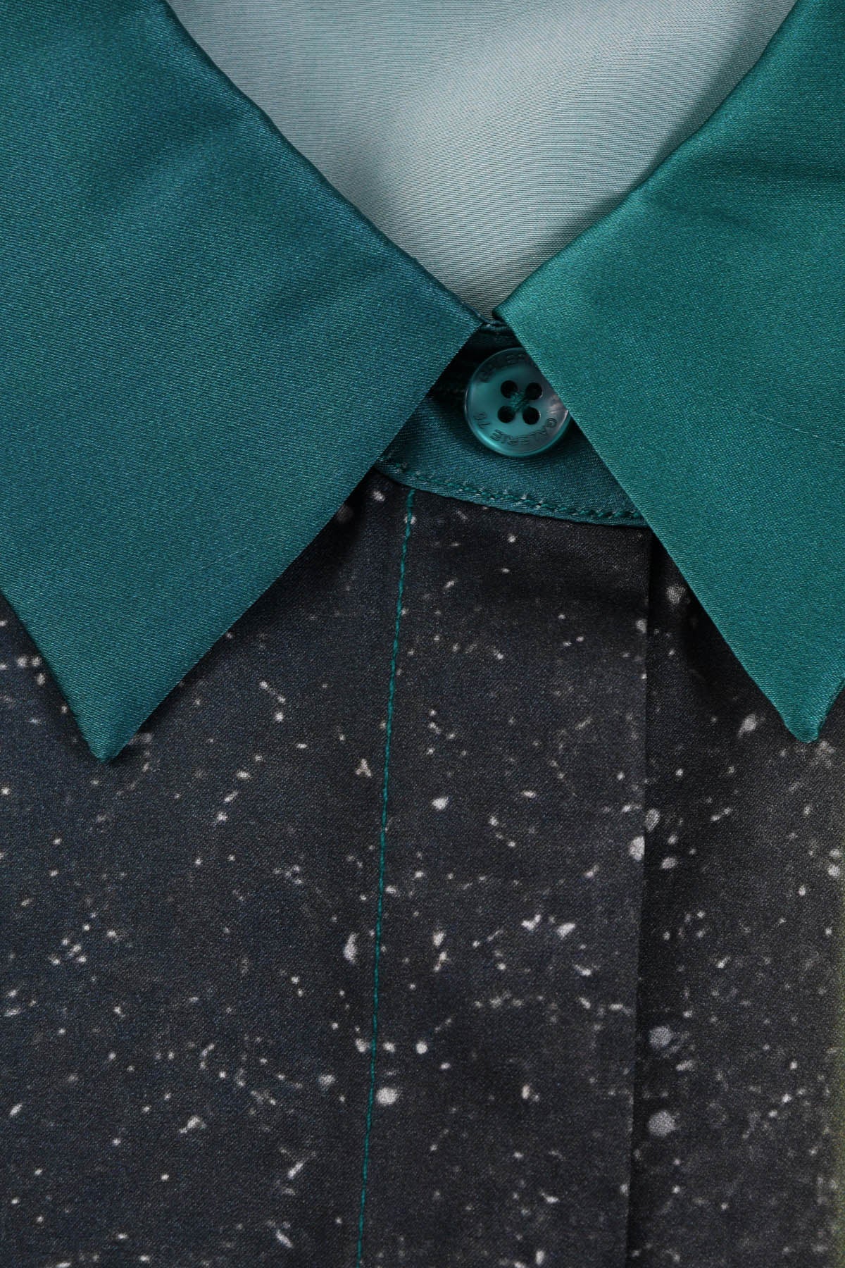 Chemise soie femme AsianSpleen Skio vs Galerie 75 détail bouton