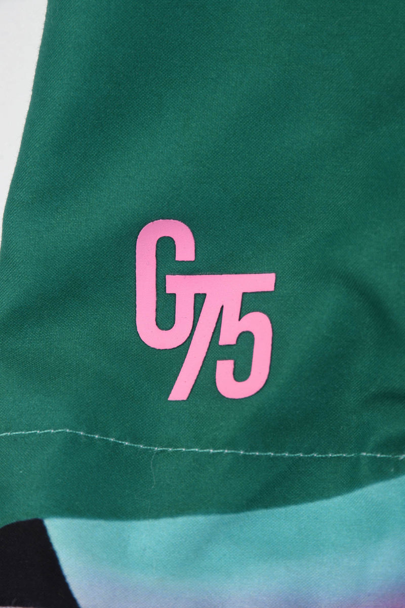 Coupe-vent réversible blanc  Œuvre “Art Déco” de Skio x Galerie 75 détail logo version art