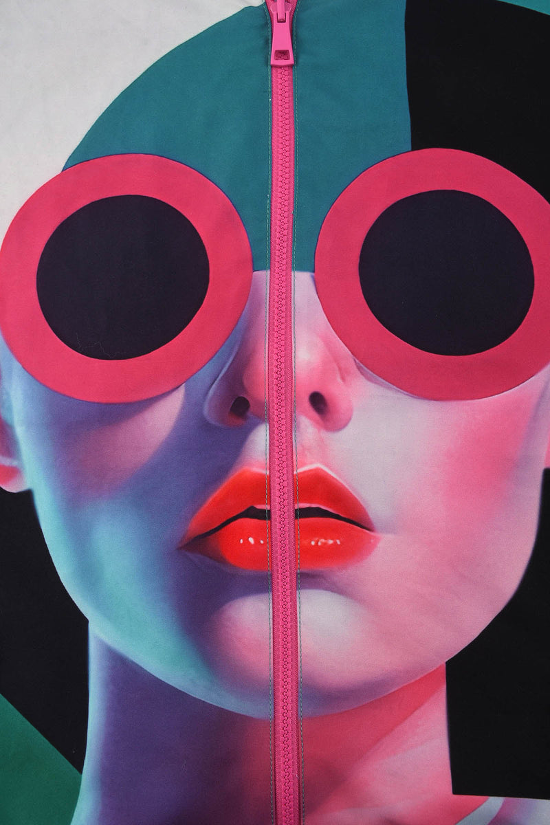 Coupe-vent réversible blanc  Œuvre “Art Déco” de Skio x Galerie 75 détail visuel