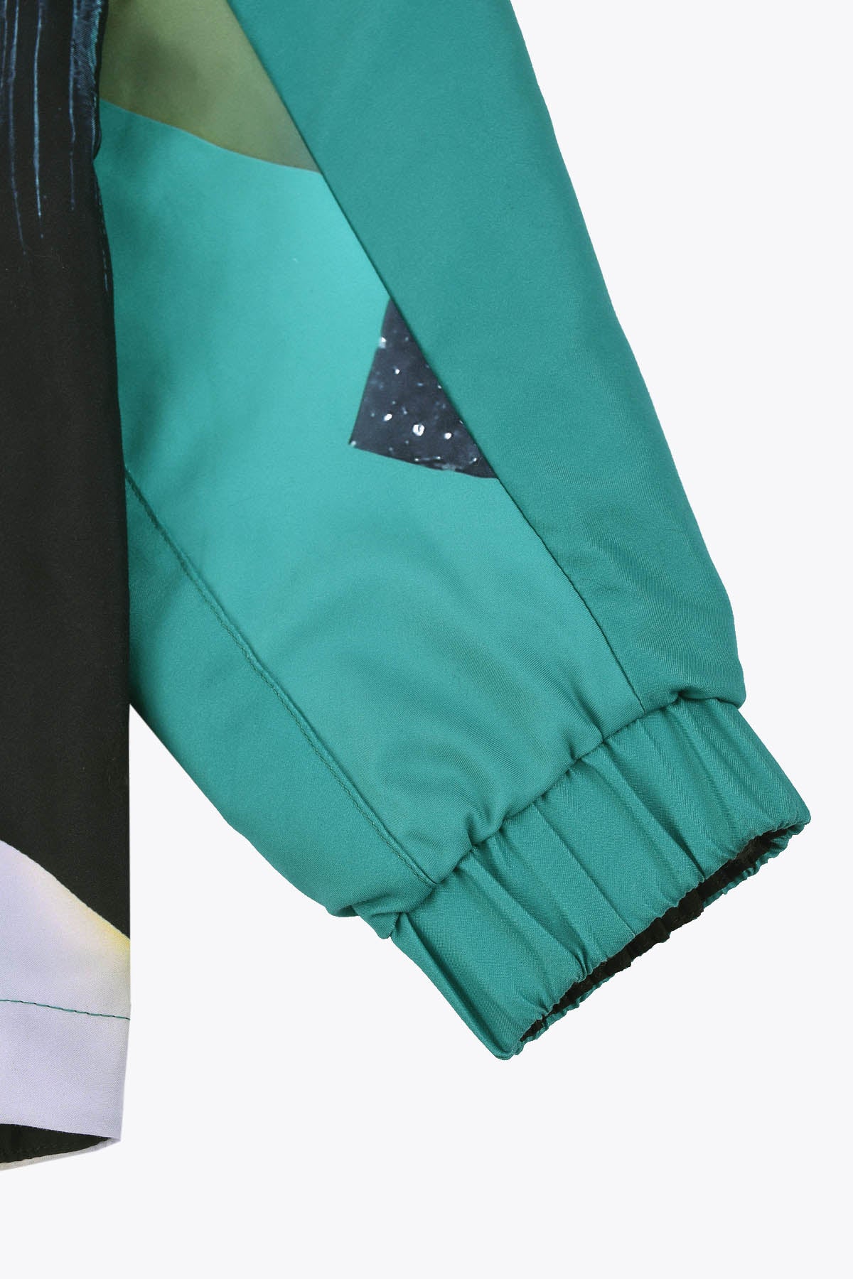 Coupe-vent réversible noir (zip vert) et face Œuvre “Asian Spleen” de Skio x Galerie 75 manches