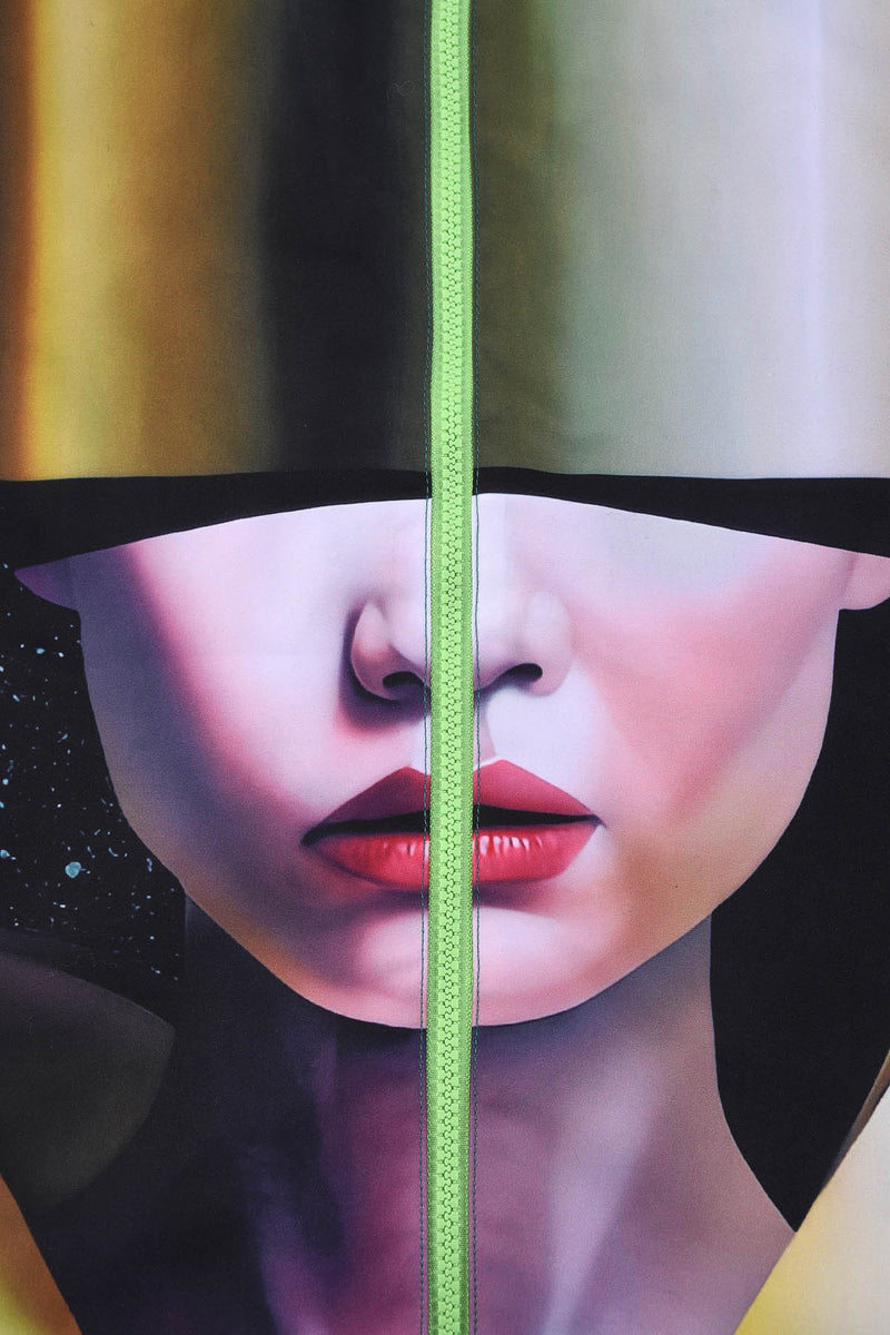 Coupe-vent réversible noir (zip vert) et face Œuvre “Asian Spleen” de Skio x Galerie 75 visuel