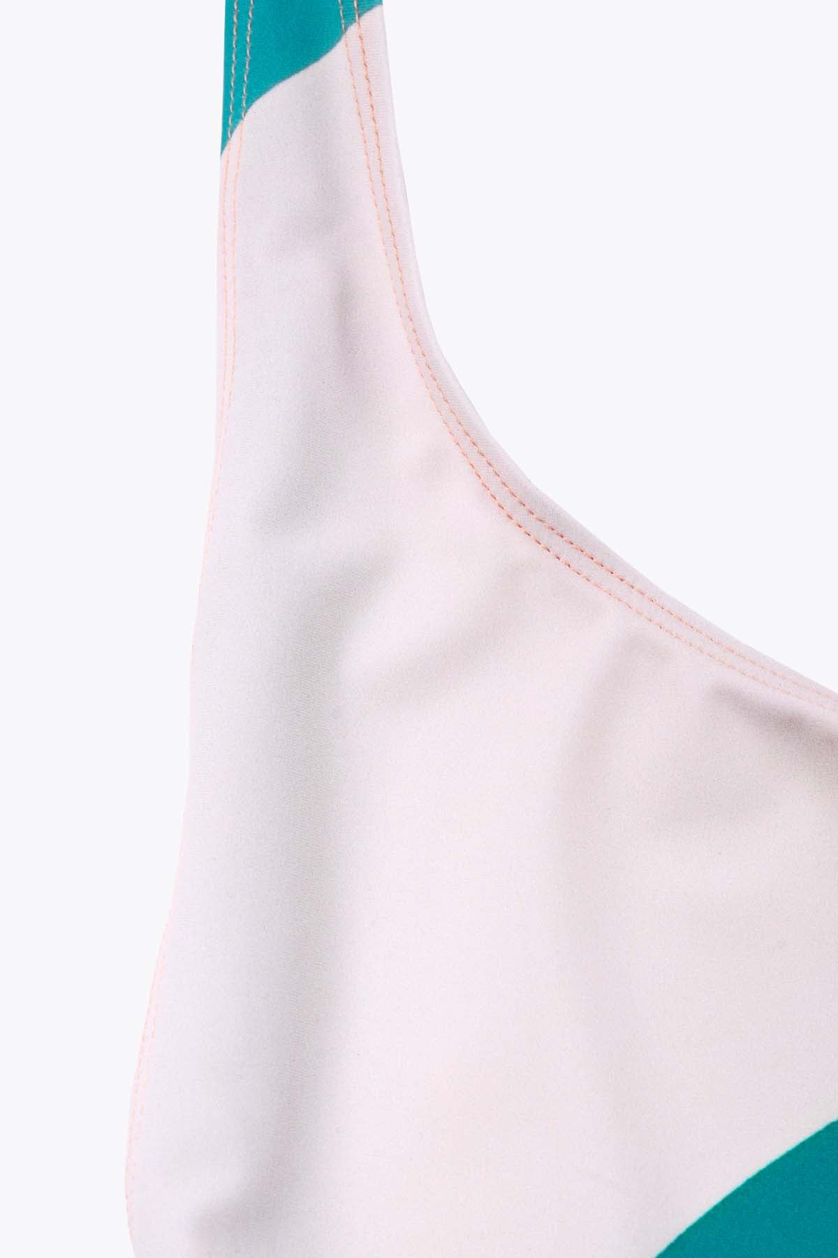 DETAIL MAILLOT DE BAIN FEMME GALERIE 75 "ARTDÉCO" ÉCHANCRÉ DOS