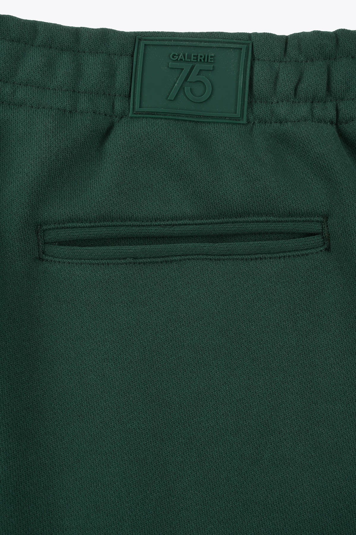 Etiquette Pantalon homme vert royal avec Œuvre “Asian Spleen” de Skio x Galerie 75
