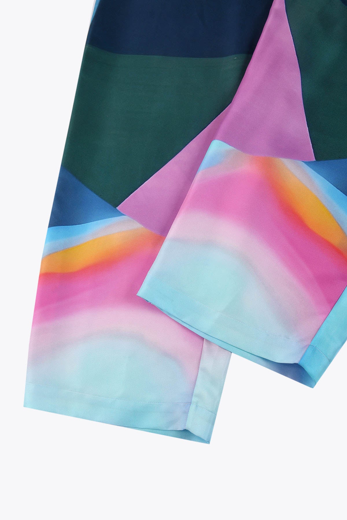 Ourlets Pantalon homme en soie avec Œuvre “Guerrière” de Skio x Galerie 75