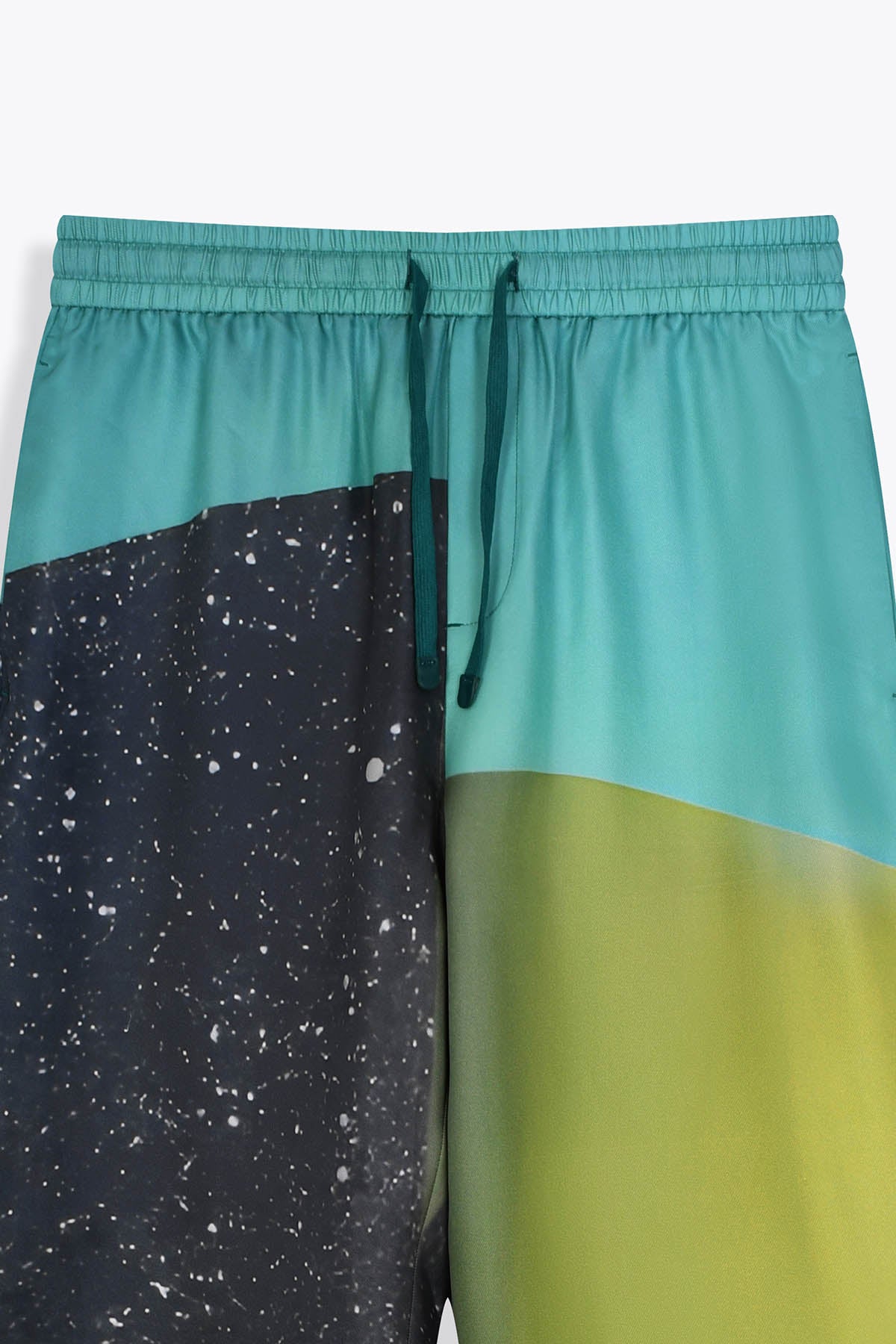 Taille Pantalon homme en soie avec Œuvre “Asian Spleen” de Skio x Galerie 75