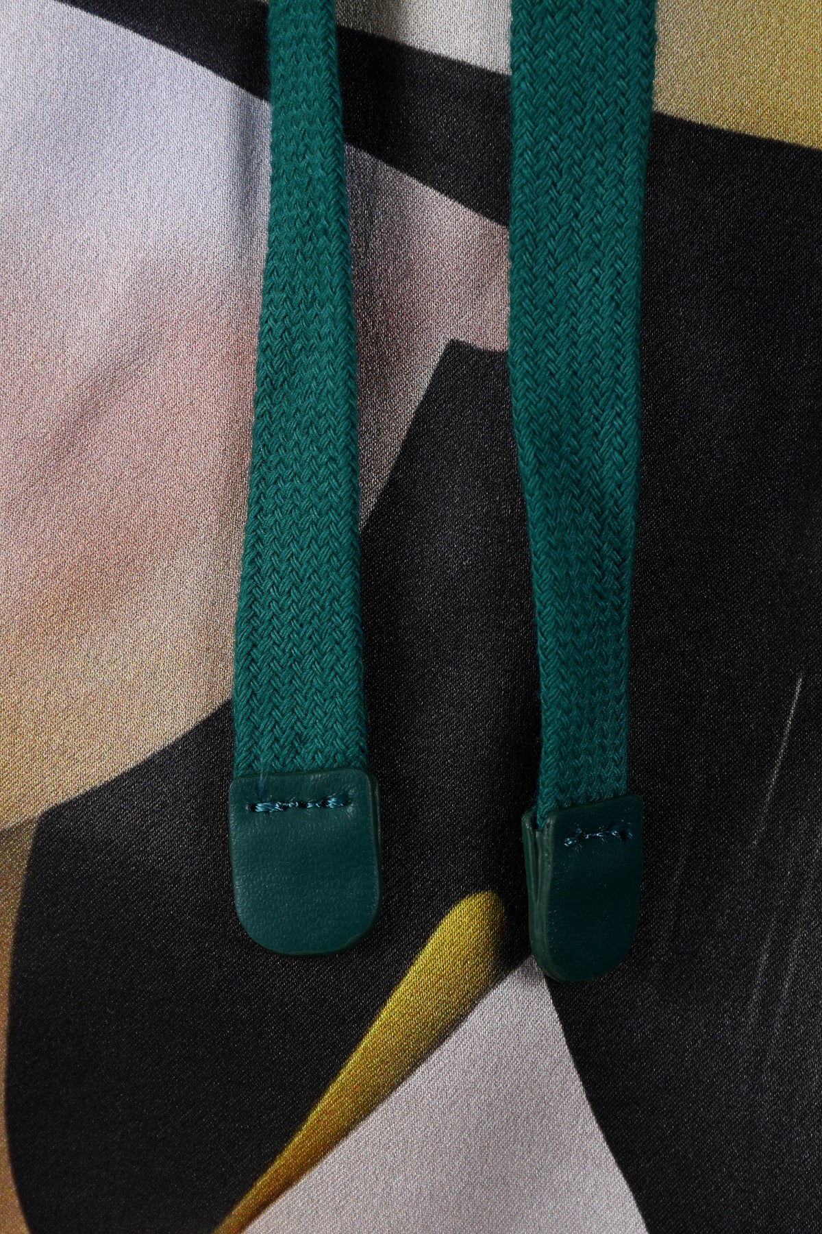 Short en soie femme "AsianSpleen" by Skio x Galerie 75 détail ruban