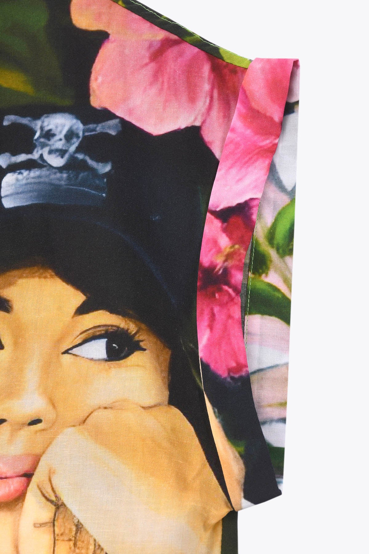 Tunique femme Clope au museau aurélie Quentin artiste x Galerie 75 détail manches