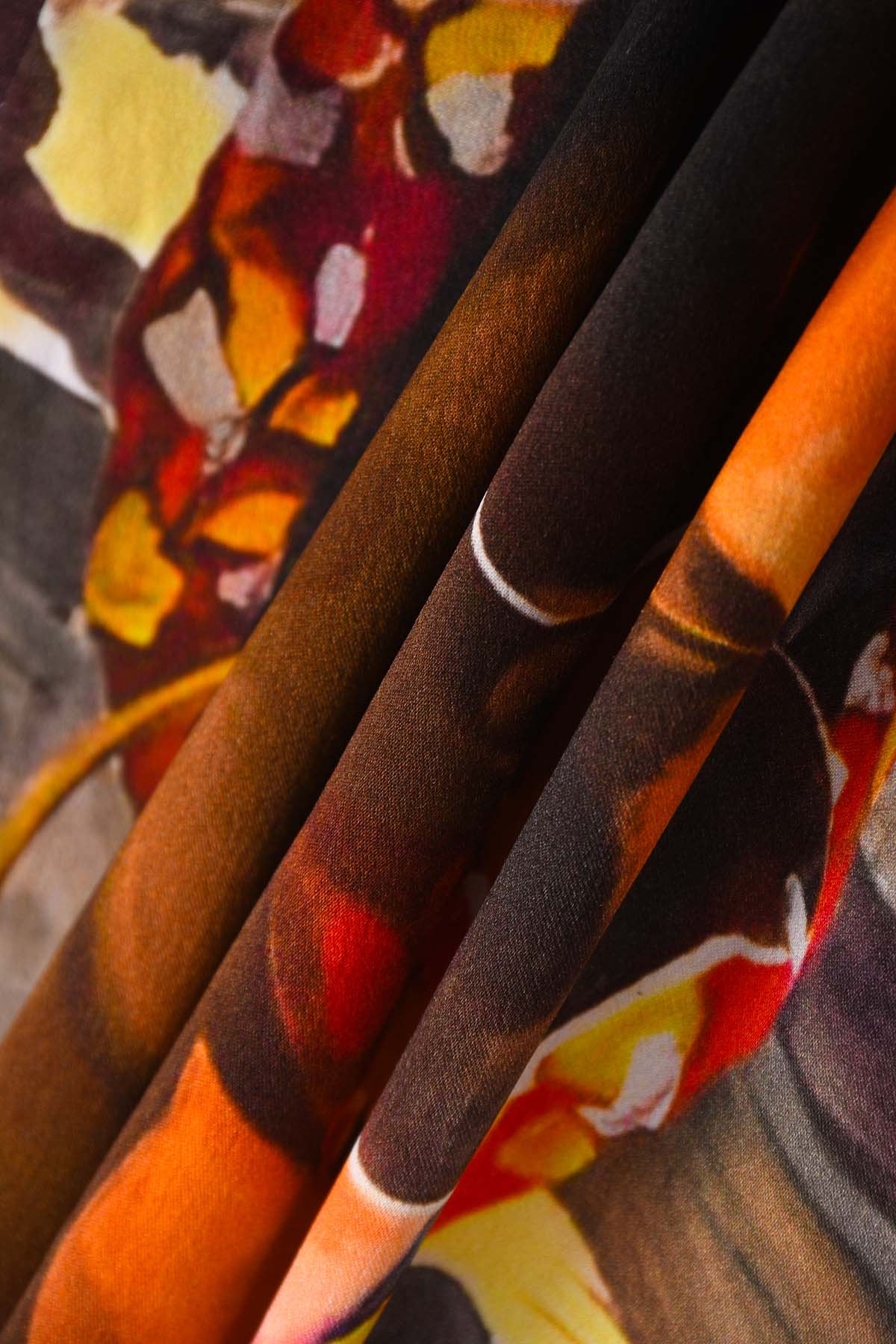 ZOOM SHORT FEMME SATIN DE SOIE GALERIE 75 "DIVA LA KOUR"