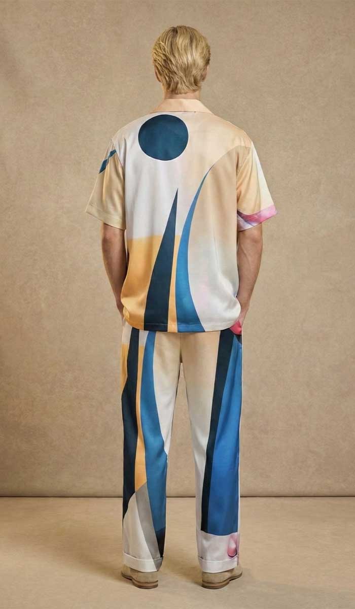 mannequin de dos porte chemise homme soie manches courtes les amazones et pantalon homme les amazones