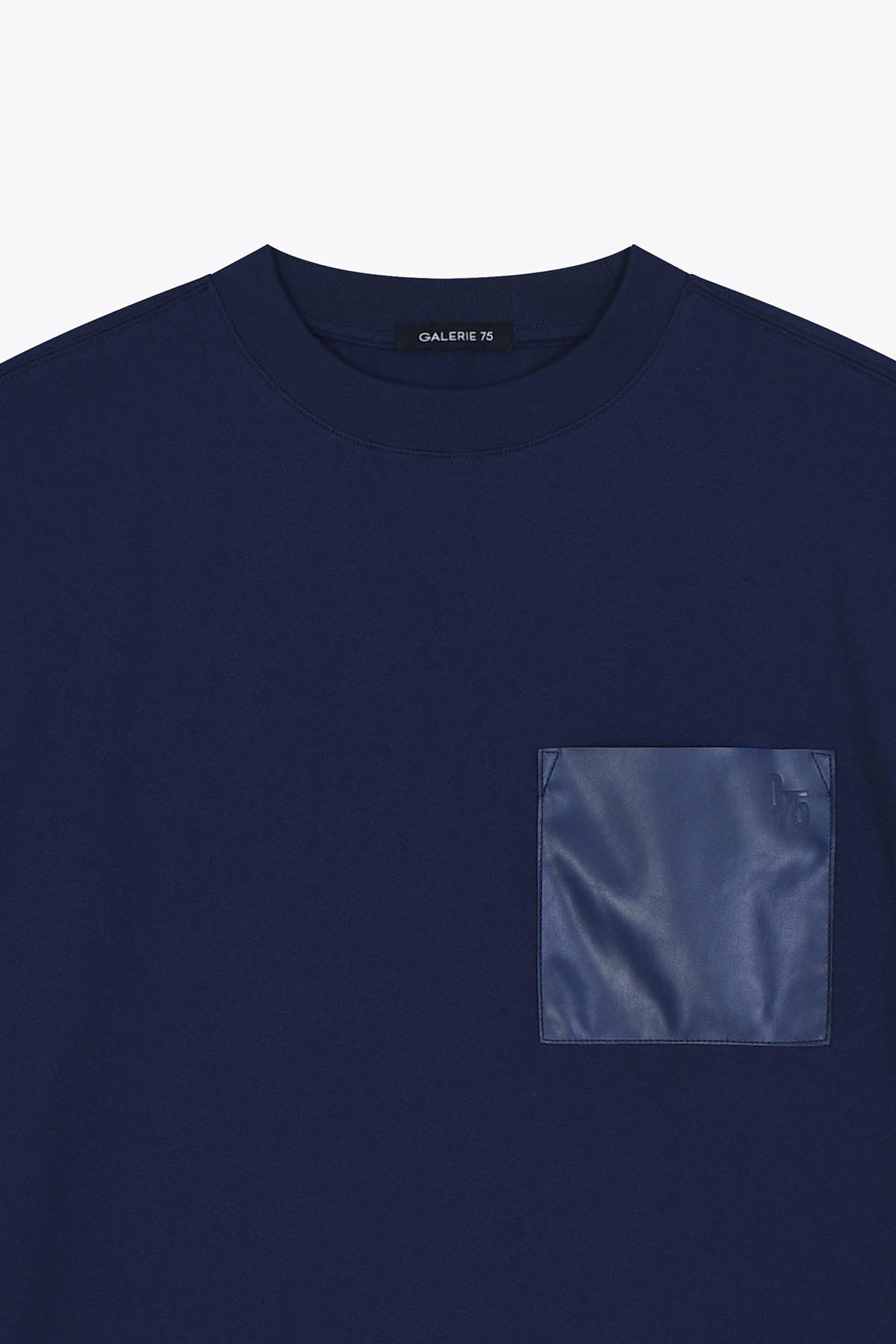 tshirt oversized navy pochette galerie 75 skio