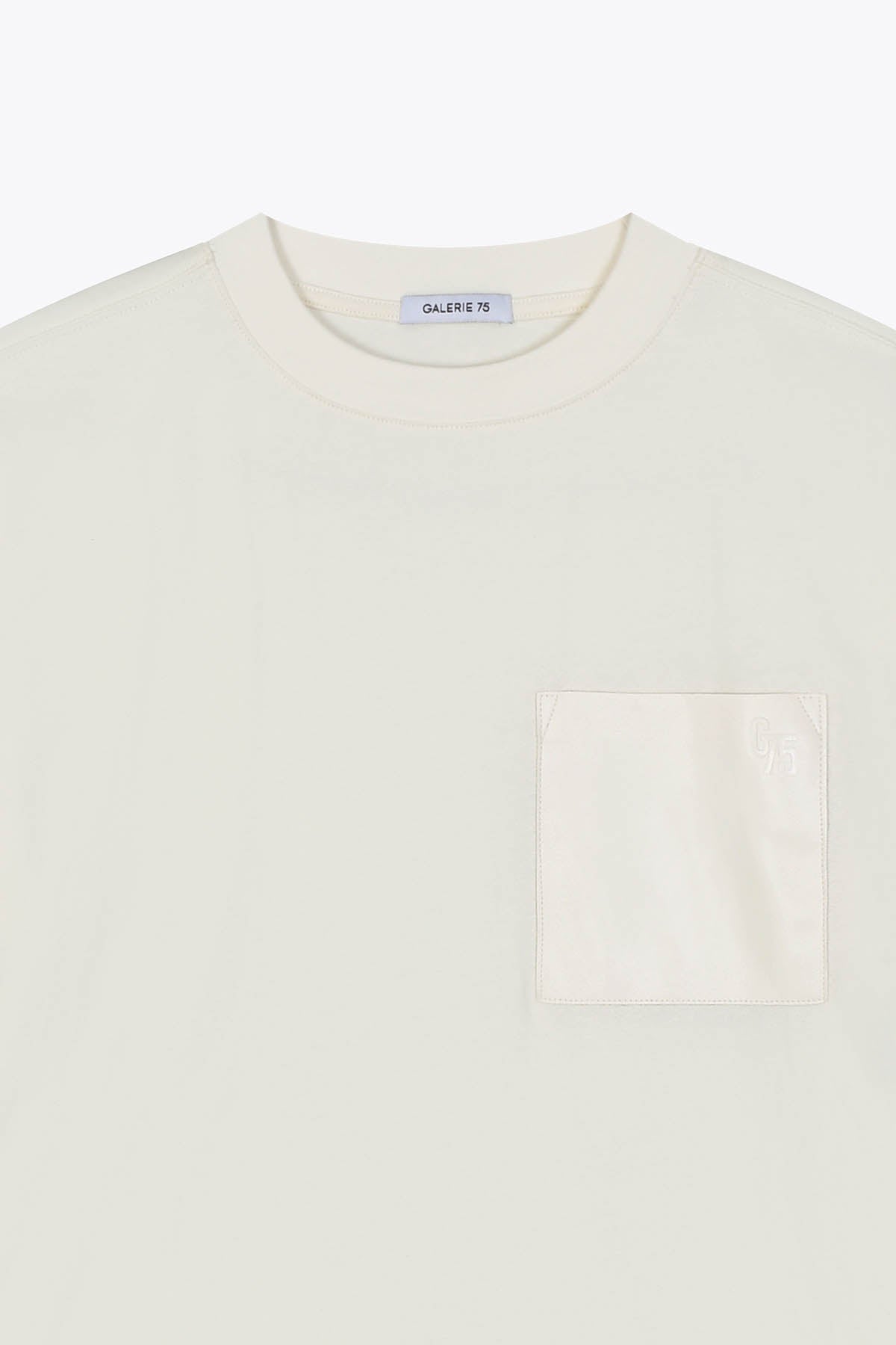 tshirt oversized pochette offwhite galerie 75 skio